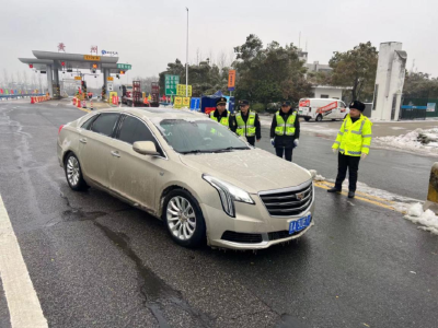 铲冰除雪 不胜不休 ——黄州交通人积极应对冰雪灾害天气