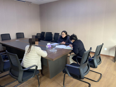 黄州区人民法院：上门冻结债权 护航企业发展