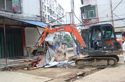 新华街道全面改造老旧小区