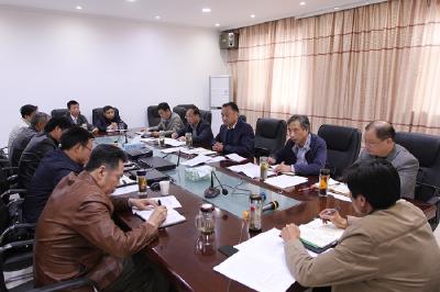 区领导调研发改、统计工作