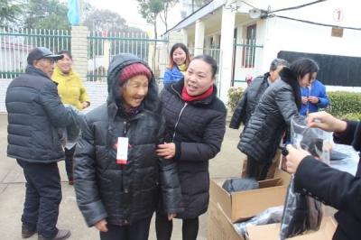 冬日暖人心 
