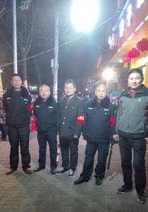 广场街道组建社区夜间治安巡逻队