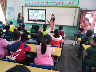 三汊镇开展预防诺如病毒与H7N9禽流感宣传活动