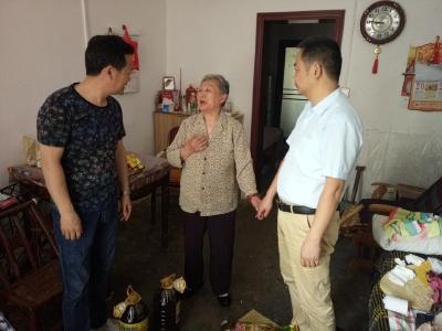 车站街道开展精准扶贫走访慰问活动