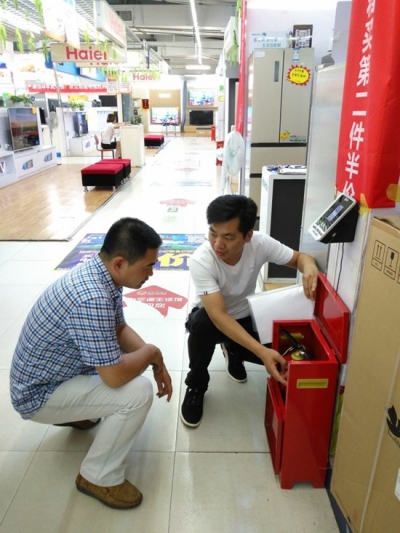 广场街道开展安全生产检查和夏季消防安全宣传工作