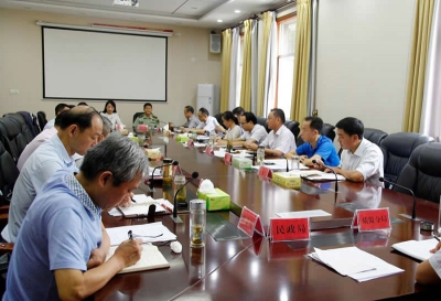 我区安全生产专题会召开