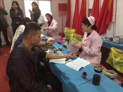 肖港镇开展无偿献血活动