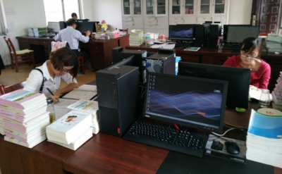 西河镇中心小学配齐教师办公电脑