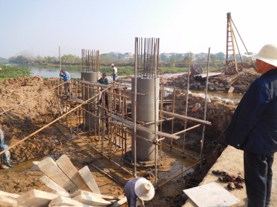 落实河长制 修建便民桥