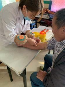 体检送上门 健康惠老人