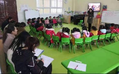 陡岗镇胜利中心幼儿园开展教学比武活动