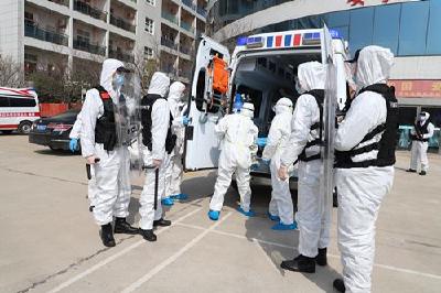 警医联动开展一例“疑似患者”模拟转押演练