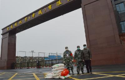 为企业“加油” 为百姓“添柴”———毛陈镇爱心慰问特殊群体