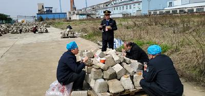 中顺洁柔康复区，一张特殊的饭桌