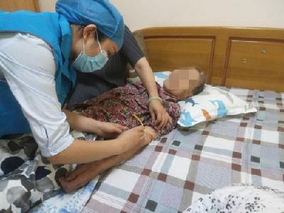 端午送健康 家医服务为民忙