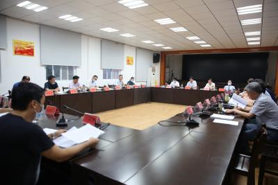 区委常委(扩大)会暨区疫情防控指挥部会议召开