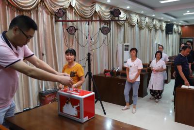 孝南慈善一起捐 让爱心同行