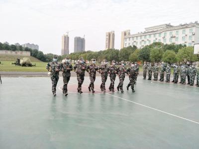 60名城管“全封闭式”大练兵