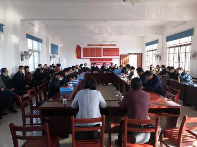 区城管执法局召开脱贫攻坚业务培训暨迎检动员会