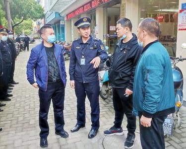 区城管执法局开展环保督察专项工作“回头看”