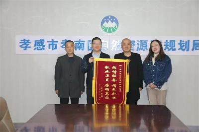区自然资源和规划局“店小二”在行动