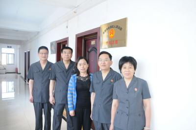 专业审判团队为少年儿童撑起“法治蓝天”——孝南区法院少年法庭举行授牌仪式 