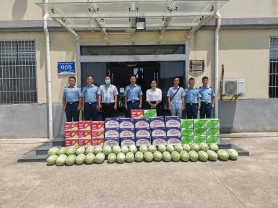 庆“八一”双慰问