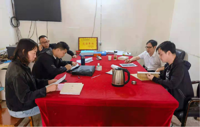 回首日月无愧意 一片丹心只为民——记卧龙乡信访办主任、“优秀党务工作”胡文章