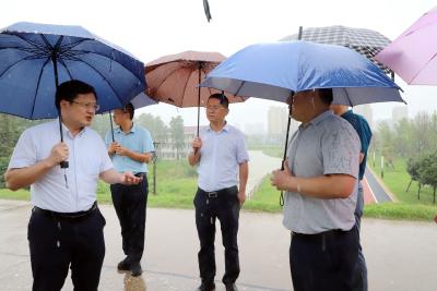 区领导巡查府澴河、澴河及“两湖”