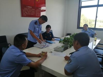 孝南区公安分局联合区救援大队对辖区派出所开展半年消防监督工作考核