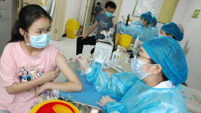 西河镇卫生院启动15-17周岁人群疫苗接种工作
