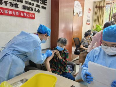 科学抗疫，接种疫苗“一个都不能少”