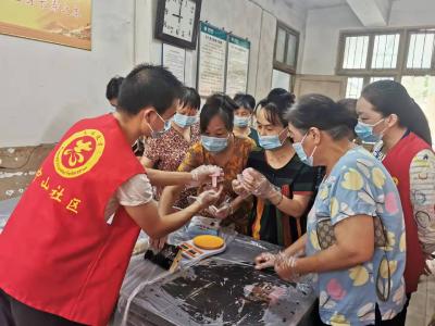 中秋月儿圆 冰皮月饼香