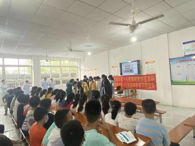 急救培训从娃娃抓起 ——新铺中学开展校园急救知识培训