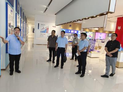 送就业惠企政策 解企业用工难题