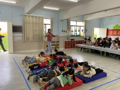 手拉手，共成长——孝南区直幼儿园送教进毛陈受欢迎