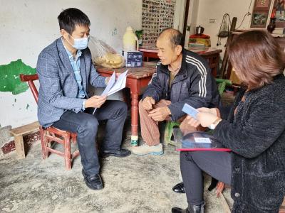 深入走访边缘户，跟踪帮扶暖人心