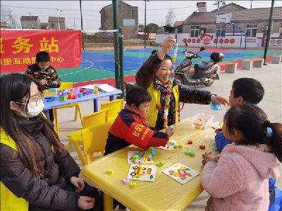 “壹基金”儿童服务站系列活动走进朋兴乡华光村