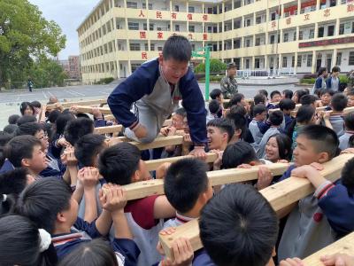 寻梦而行 向阳而生