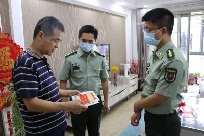 孝南：入伍通知书送上门，光荣送到家