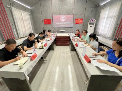 孝南区文联走访企业并召开“澴水潮”主题创作文艺活动推进会