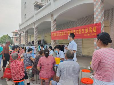 孝南西河镇卫生院开展第五个“中国医师节”大型义诊活动