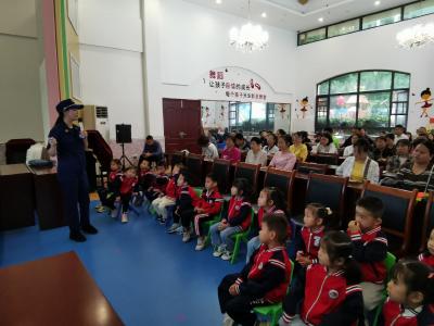 萌娃学消防     安全“童”行
