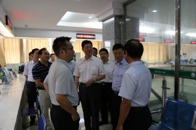 司法部领导来咸安开展公证改革督察工作