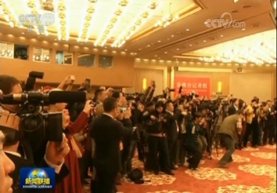 [视频]十九大新闻中心举行酒会欢迎中外记者