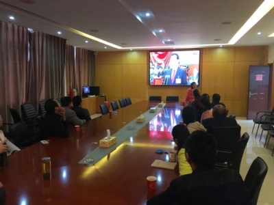 官埠桥镇党员群众热议十九大：不忘初心，牢记使命，方得始终