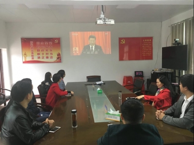 十九大报告引爆高桥镇党员群众热议，掀起学习十九大精神热潮