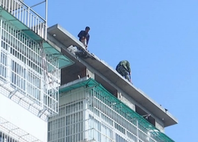 咸安城管让违建无所遁形