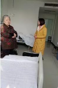 情系社区困难居民，真情温暖人心