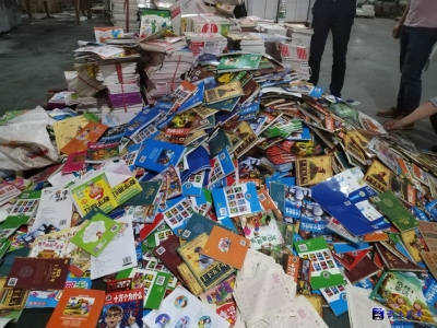 咸安区开展2019年侵权盗版及非法出版物集中销毁行动